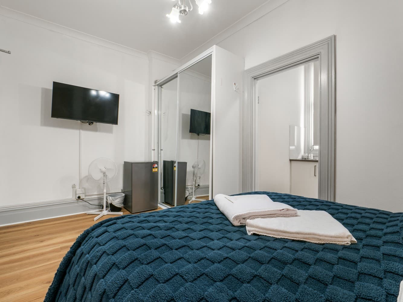 Standard Double Room (Ensuite), photo 4